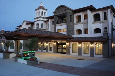 Conveniently located near Santa Cruz&#x002019;s famous attractions, La Quinta Inn &amp; Suites Santa Cruz is the newest addition to the growing La Quinta by Wyndham portfolio.