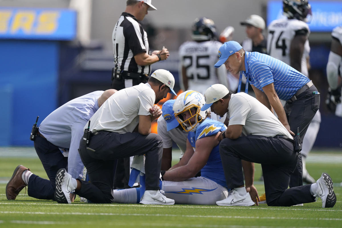 Los Angeles Chargers LT Rashawn Slater (torn biceps) out for