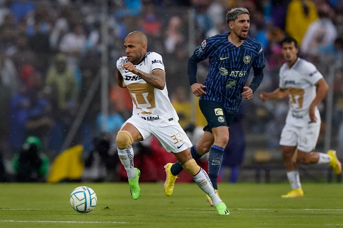 PUMAS-CRISIS (AP)