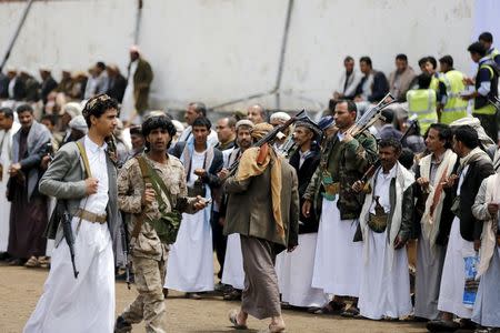 Tribesmen loyal to the Houthi movement attend a gathering in Yemen's capital Sanaa, April 17, 2016. REUTERS/Khaled Abdullah