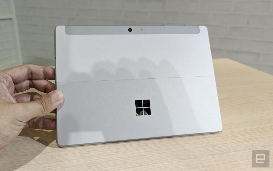 <p>Surface Go 3</p> 