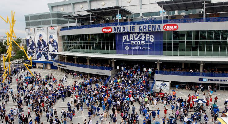 Fans gather outside AMALIE Arena in Tampa, Florida. (Dirk Shadd/Tampa Bay Times via AP)