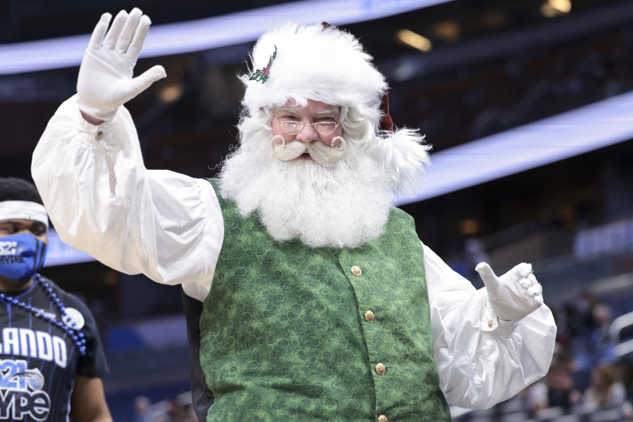 La jornada navideña se ha convertido en una tradición para los aficionados de la NBA. (Photo by Douglas P. DeFelice/Getty Images)