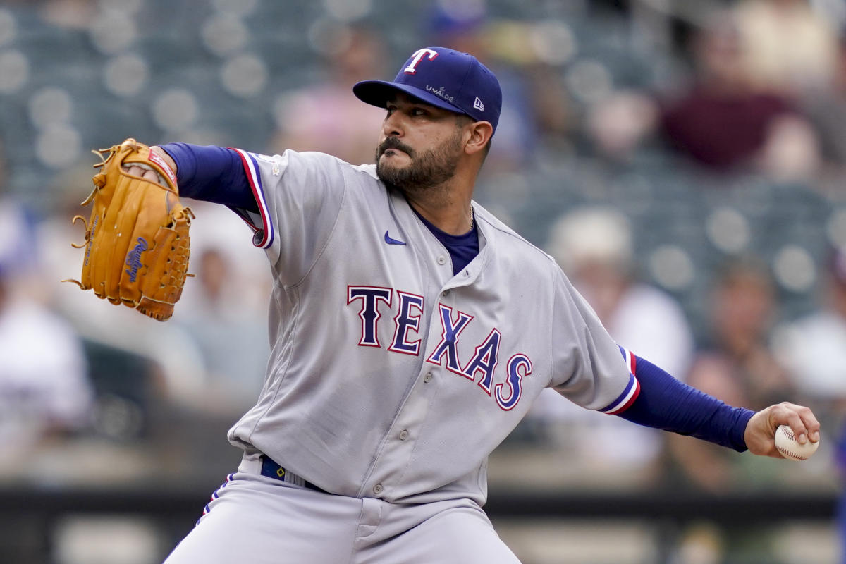 Calhoun 2 HRs, Pérez wins 7th straight as Rangers beat Mets - The