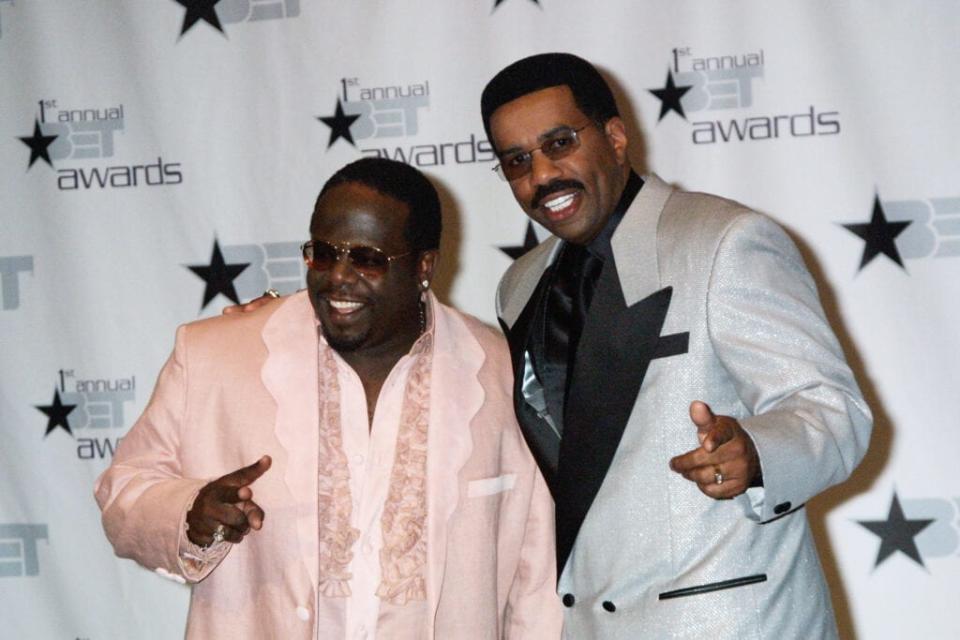 Cedric The Entertainer (left) and Steve Harvey during the First Annual BET Awards June 19, 2001 in Las Vegas, NV. (Photo by Frederick M. Brown/Getty Images)