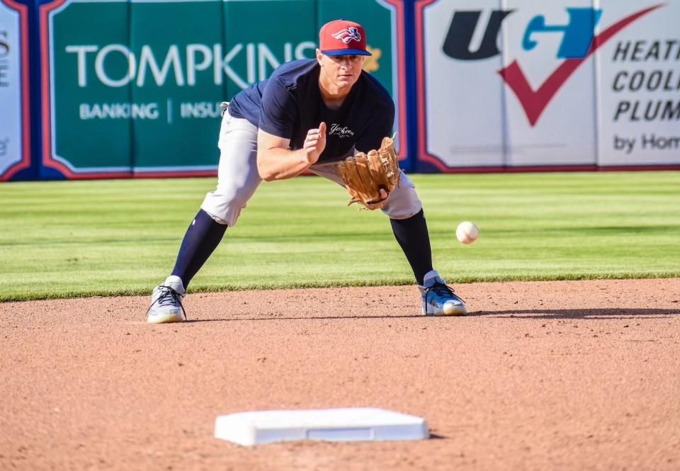 DJ LeMahieu prepares for April 23 minor league rehab game at Redding, Penn.