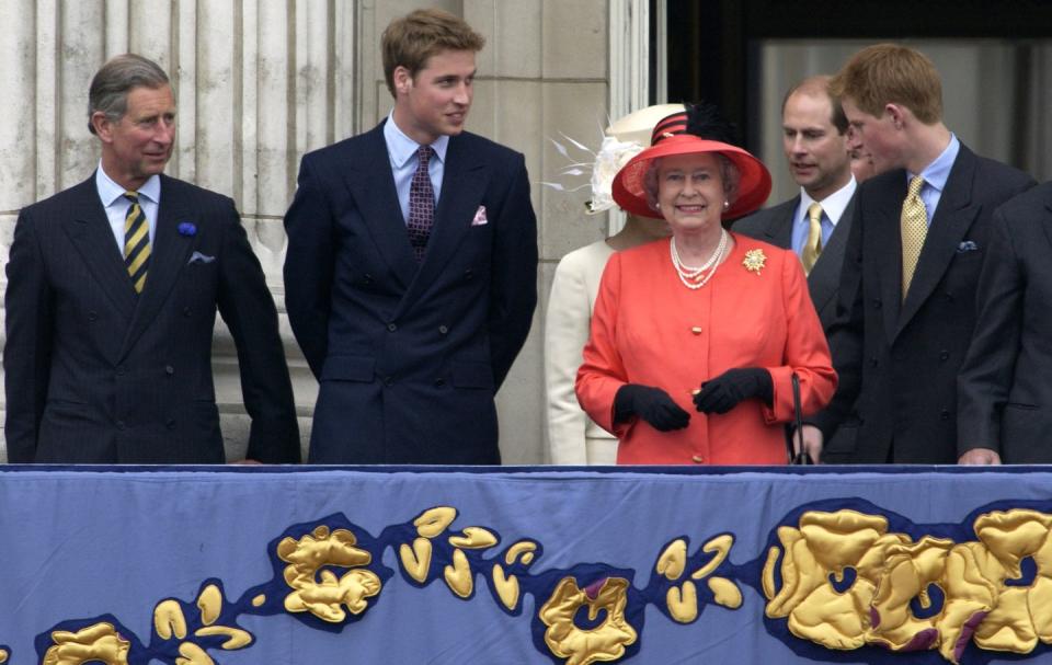 royals palace balcony