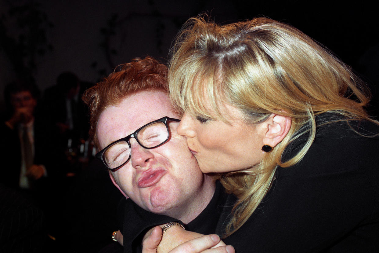 THE BIG BREAKFAST PRESENTER GABY ROSLIN GIVES HER CO-HOST CHRIS EVANS A LARGE KISS AFTER HE PRESENTED HIS AWARD TO HER AT THE BRITISH COMEDY AWARDS 1993 IN LONDON. HE TOLD THE CELEBRITY AUDIENCE 