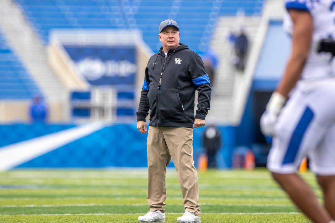 Of Kentucky Coach Mark Stoops, Phil Steele writes in his 2022 College Football Preview “Stoops almost always outperforms my expectations (sign of a very good coach).”