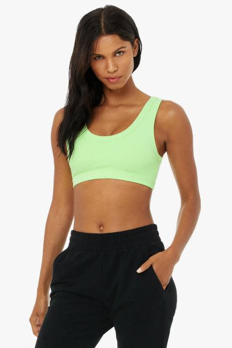 alo-yoga-sports-bra