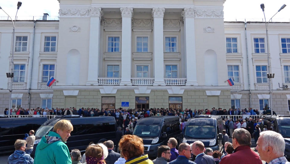 People gather for the funerals of five Russian nuclear engineers killed by a rocket explosion in Sarov (Picture: AP)