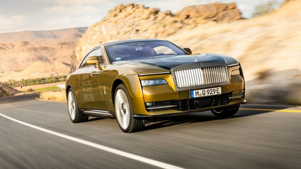 Rolls-Royce Spectre的車重與車價都遠高於其他電動車，但在德州收取的道路維護年費目前沒有費率差別。(圖片來源/ Rolls-Royce)