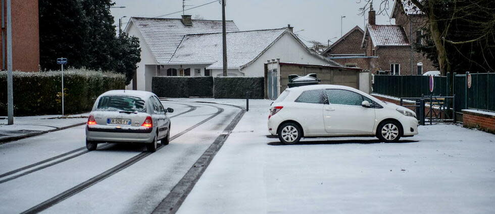 Des chutes de neige sont annoncées mercredi 14 décembre sur la région Île-de-France.  - Credit:PASCAL BONNIERE / MAXPPP / PHOTOPQR/VOIX DU NORD/MAXPPP