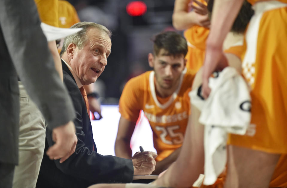 Rick Barnes in the huddle. 