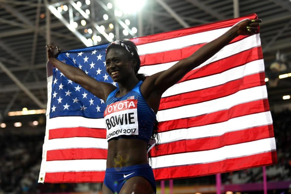 Bowie celebrates winning gold in the Women's 100 Metres Final at the 16th IAAF World Athletics Championships London in 2017 (Getty Images)