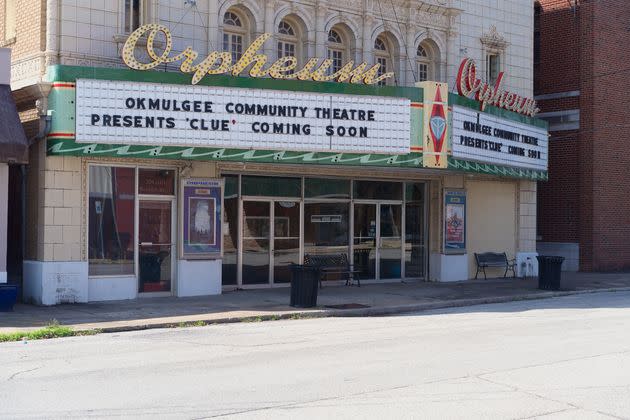 The Orpheum Theater, in downtown Okmulgee, was featured in Season 1, Episode 5, in which Cheese rides along with Lighthorse police officer Big (Zahn McClarnon), and they bump into Bucky (Wes Studi) outside the theater.