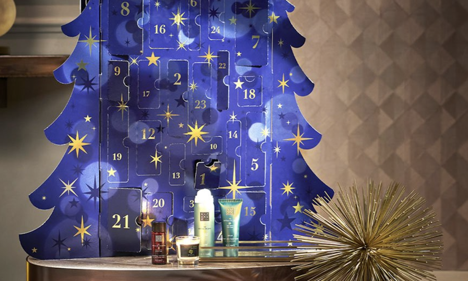 Adventskalender: Freu dich 24 Tage lang über tolle Beauty-Überraschungen zur Weihnachtszeit. (Bild: Flaconi)