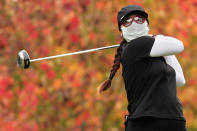 La estadounidense Jimin Kang lució un tapabocas, durante la segunda ronda del torneo Mizuno de golf en el Kintetsu Kashikojima Country Club en Shima, Japón. Adam Pretty/Getty Images