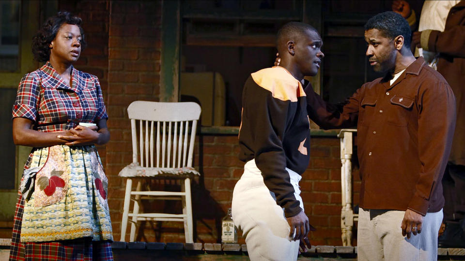 Giving Voice. Pictured (l-r): Viola Davis (Rose), Chris Chalk (Cory), Denzel Washington (Troy Maxson) in a performance of, Fences. (August Wilson Estate/Netflix)