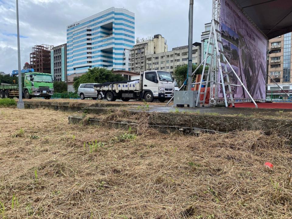 華山月台為近期熱門國片「流麻溝十五號」中的實際現地。   圖：取自暗坑文化工作室臉書