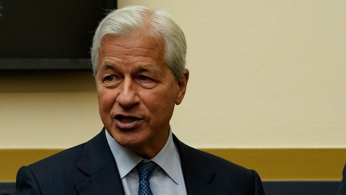 JPM’s Jamie Dimon, other bank CEOs give gloomy 2023 forecasts