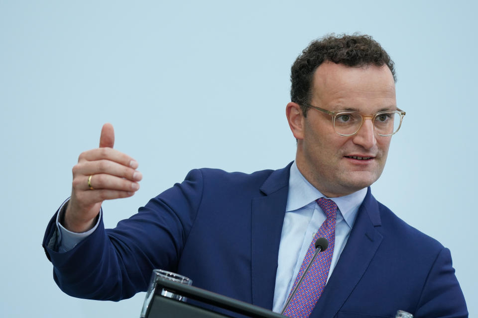 Gesundheitsminister Spahn kann sich eine Verkürzung der Corona-Zeit vorstellen (Bild: Sean Gallup/Getty Images)