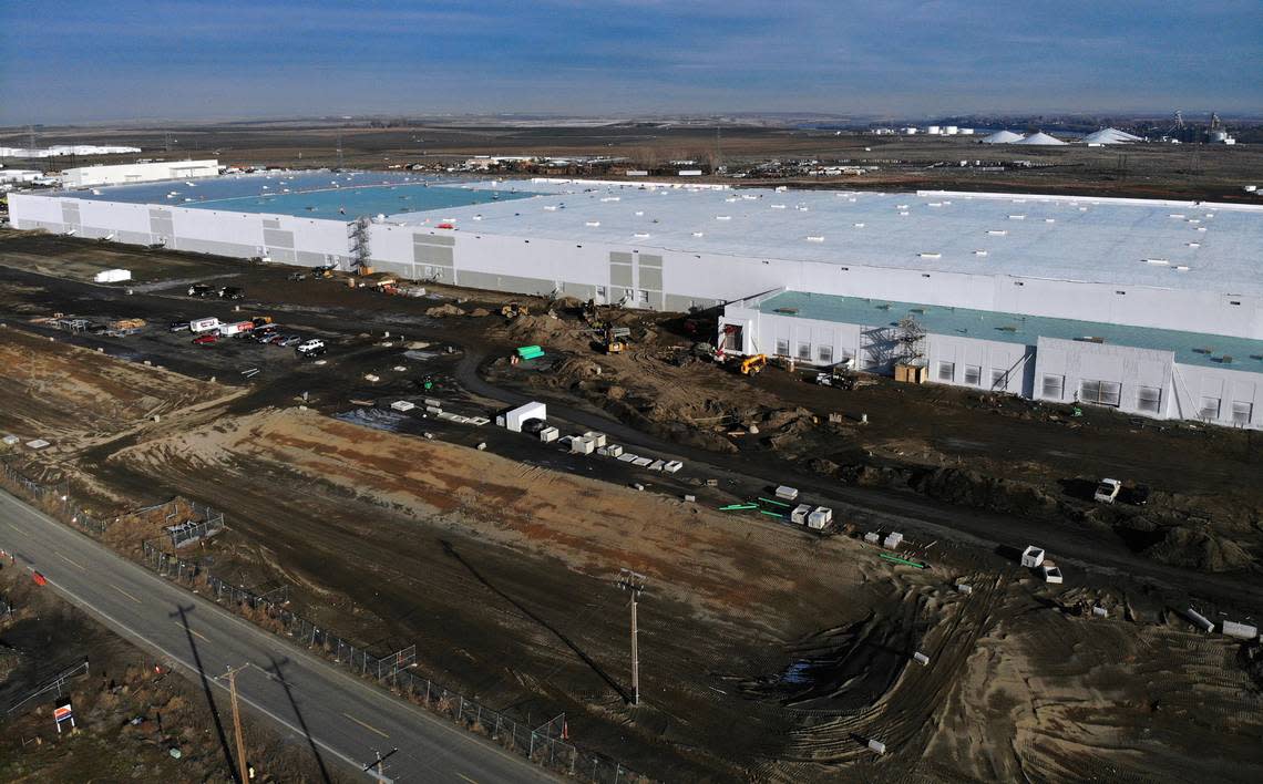 The new Amazon distribution facility on the east side of South Road 40 East in east Pasco is seen in this file photo.