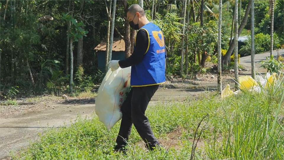 9旬翁種柚照顧身障妻.腦傷兒　無力採收文旦柚花蓮志工暖相助