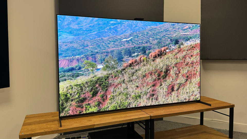 QD-OLED TV: Sony A95L