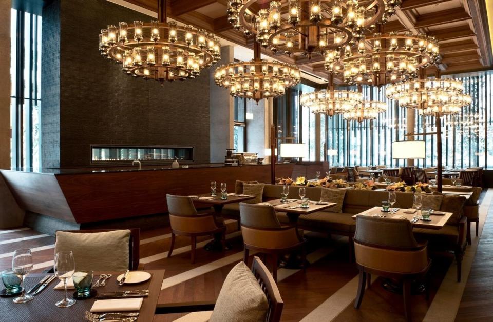 The restaurant, conveniently called ‘The Restaurant’ is located on the first floor and has two kitchens – one serving western cuisine and one serving Asian (The Chedi Andermatt)