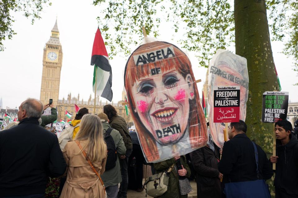 The Palestine Solidarity Campaign set off from Parliament Sqaure shortly before 1pm on Saturday (Jeff Moore/PA)