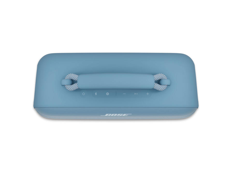 Bose SoundLink Max from above with carrying handle and integrated controls. 