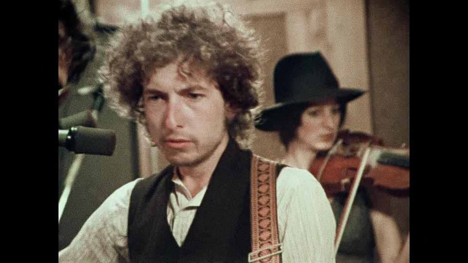 <em>Rolling Thunder Revue: A Bob Dylan Story by Martin Scorsese</em>