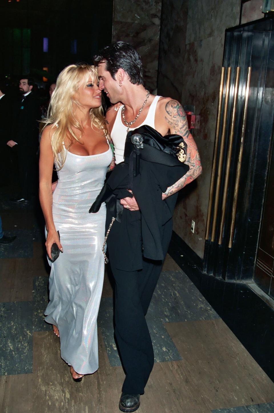 1995: Pamela Anderson and Tommy Lee