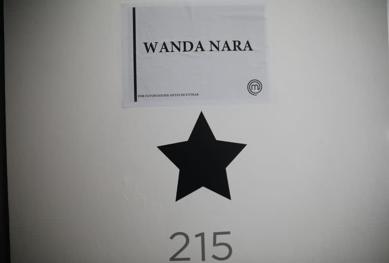 La puerta del camarín de Wanda Nara