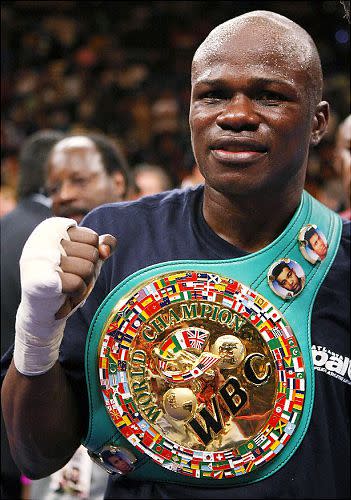 Vernon Forrest (July 25, 2009): Less than three weeks after his boxing contemporary Gatti suffered a violent death, Forrest was gunned down on an Atlanta street after the armed boxer pursued a man who had robbed him moments earlier. The two engaged in a shootout, but Forrest eventually aborted the pursuit and began walking back to his car; it was then that the assailant turned on Forrest and shot him multiple times in the back. Forrest, a champion in both the welterweight and light middleweight division with a career record of 41-3, was pronounced dead at the scene.