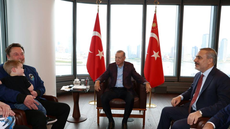 turkish president recep tayyip erdogan elon musk meeting in new york