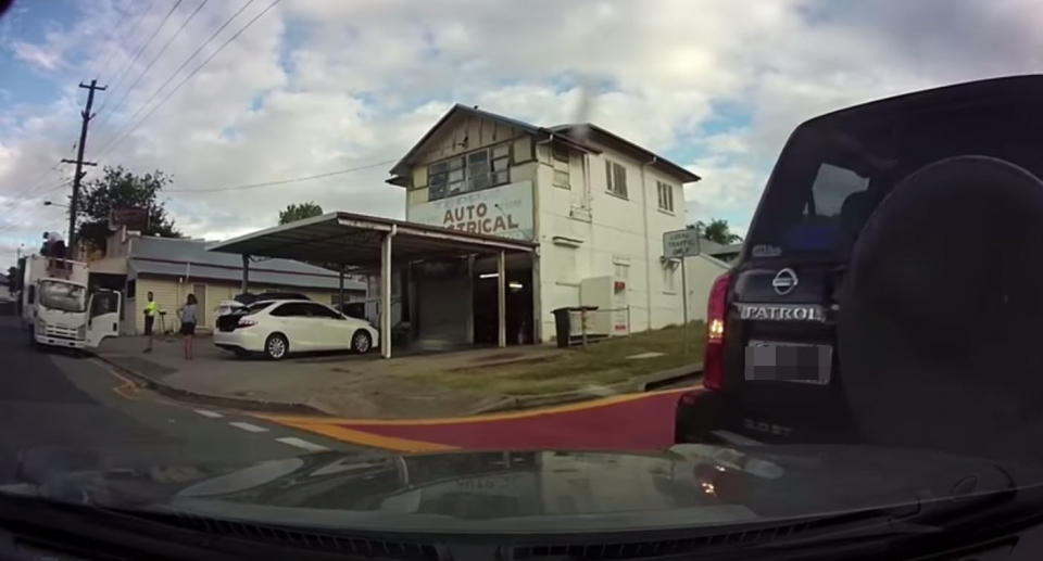 The car reverses into the vehicle behind. Source: Facebook/ Dash Cam Owners Australia