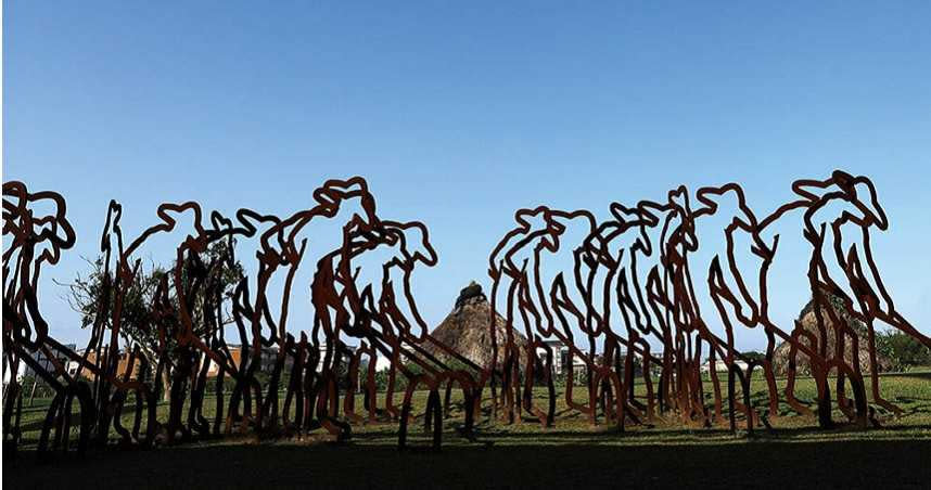 鋼雕藝術家劉柏村的作品《金剛農夫》。 （圖／于魯光攝）
