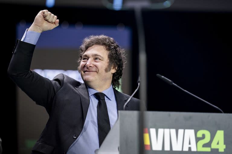 El presidente de Argentina, Javier Milei, interviene durante el acto 'Viva 24' de VOX, en el Palacio de Vistalegre, a 19 de mayo de 2024