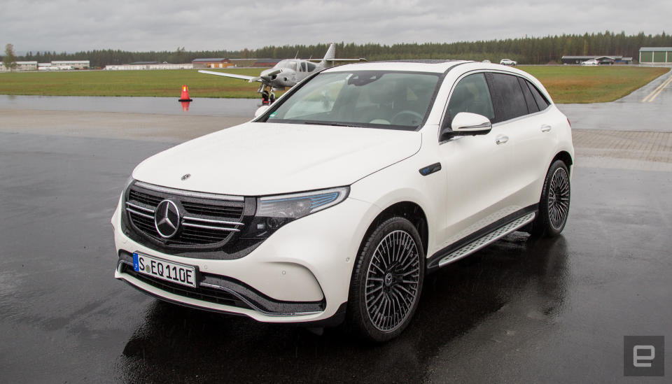 Mercedes-Benz ECQ 400 4MATIC first drive