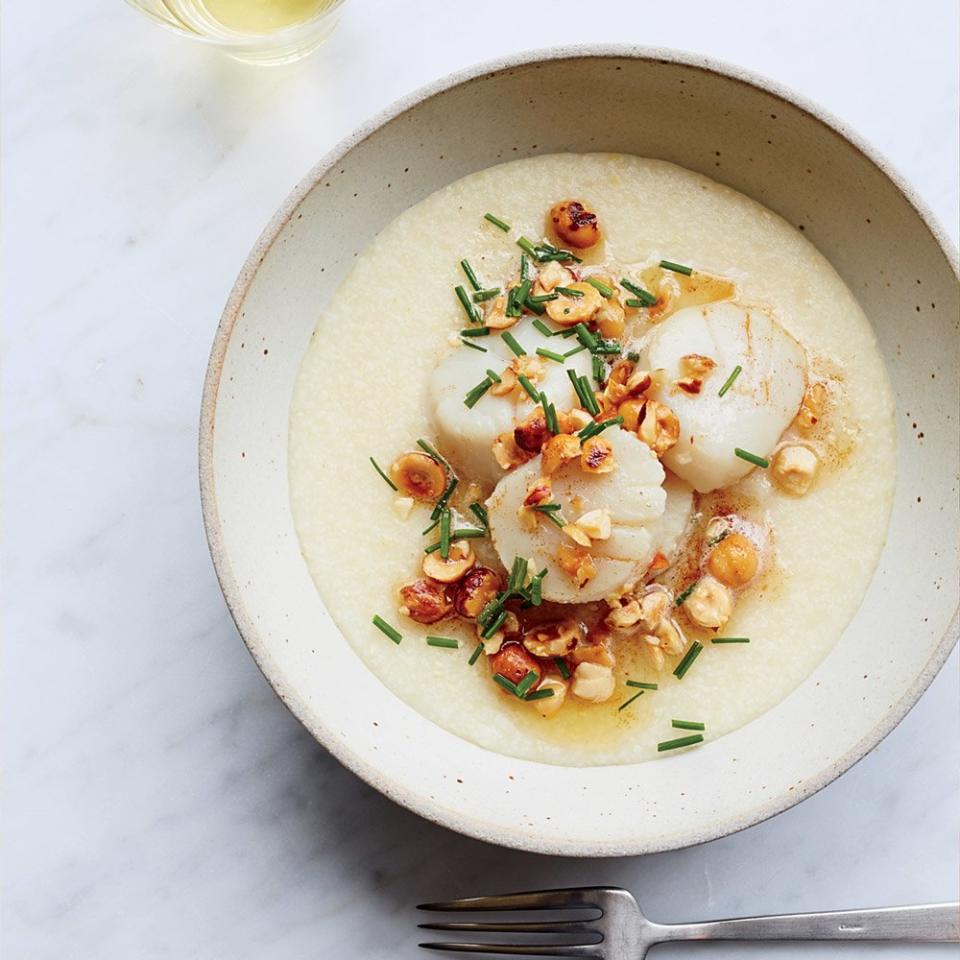 Sancerre-Poached Scallops with Soft Grits (35 minutes)