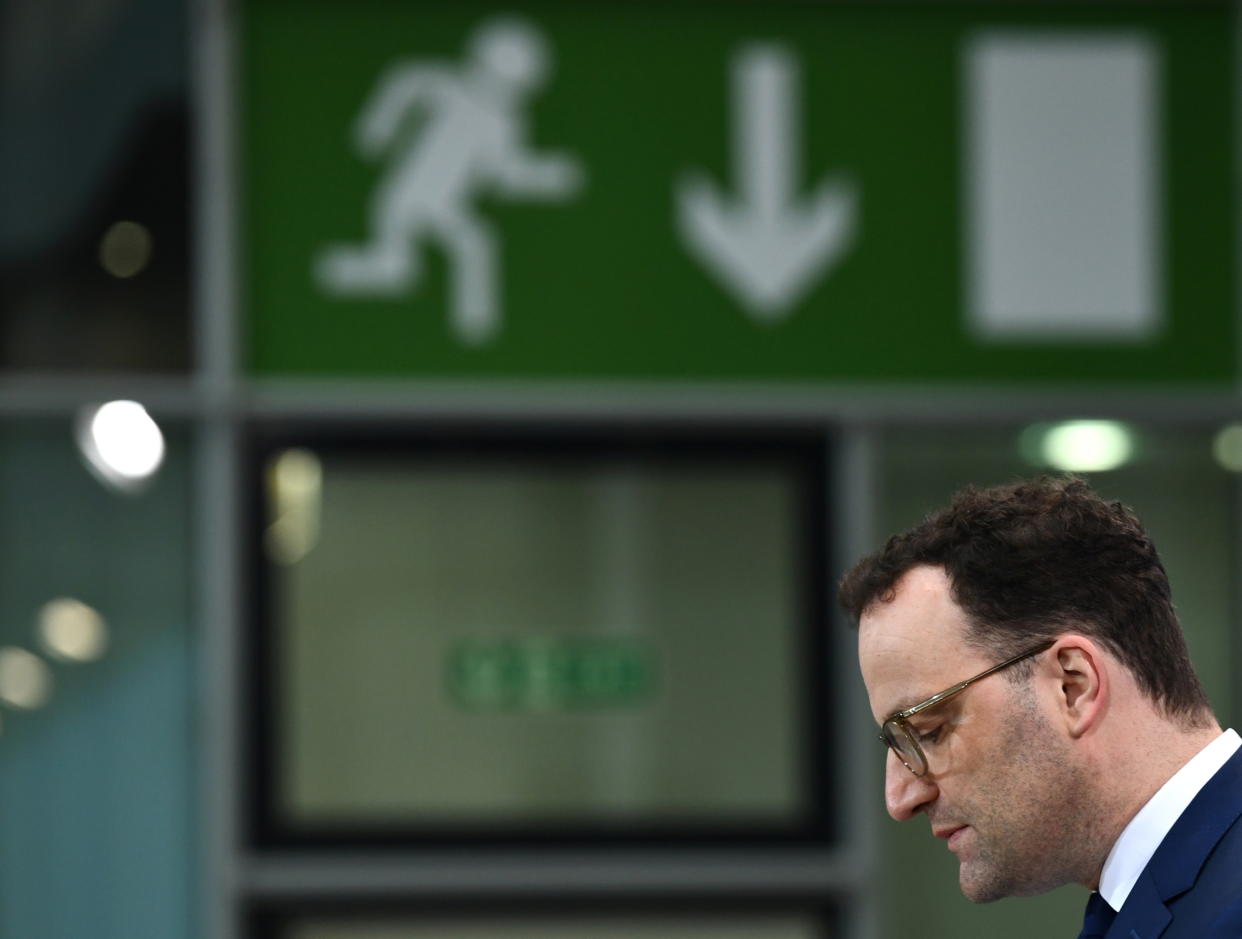 Steht gerade im Gegenwind: Bundesgesundheitsminster Jens Spahn (Bild: REUTERS/Annegret Hilse)