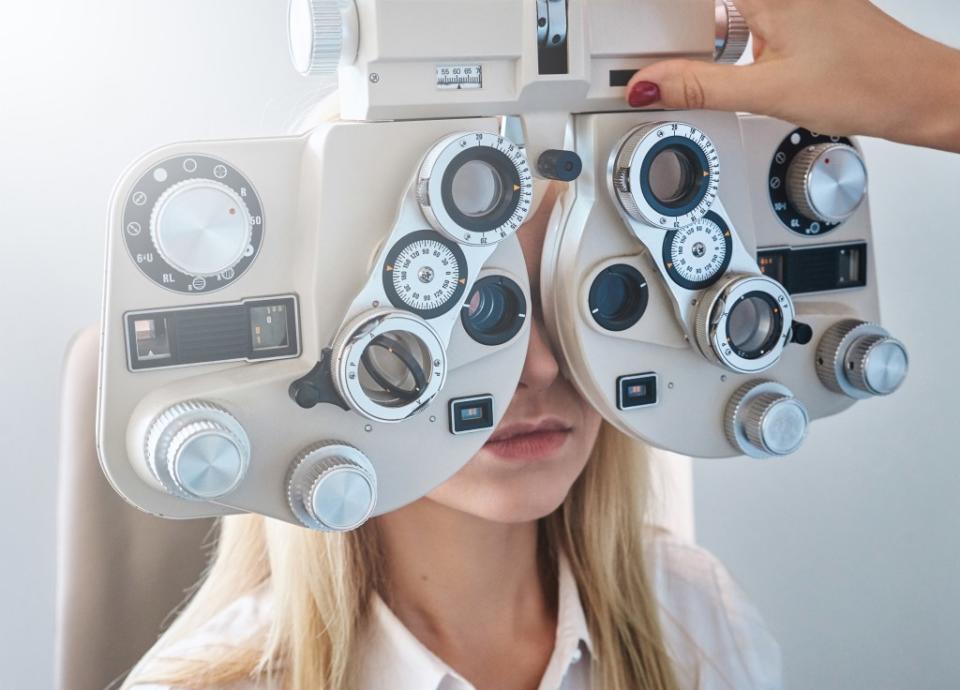 While there is no treatment for solar retinopathy, it’s important to visit an ophthalmologist who can assess the extent of the damage. Fxquadro – stock.adobe.com