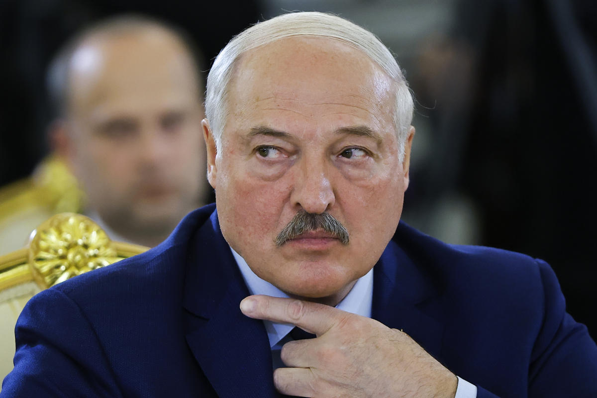 Lukashenko Pardons 37 Political Prisoners in Belarus