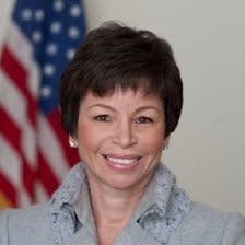 <strong>@vj44</strong> Senior Advisor to the President of the United States and Assistant to the President for Public Engagement  