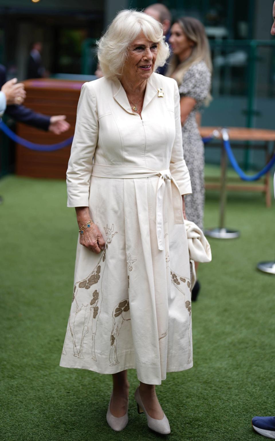 ​LONDON, ENGLAND - JULY 10: Queen Camilla during a visit to the All England Lawn Tennis and Croquet Club in Wimbledon, south west London, on day ten of the Wimbledon Tennis Championships on July 10, 2024 in London, England. (Photo by Jordan Pettitt - WPA Pool/Getty Images)