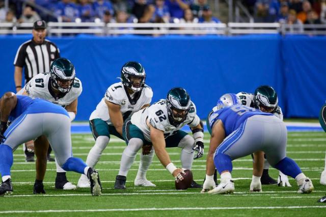 Eagles to wear White jerseys, and green pants for season opener at Lions