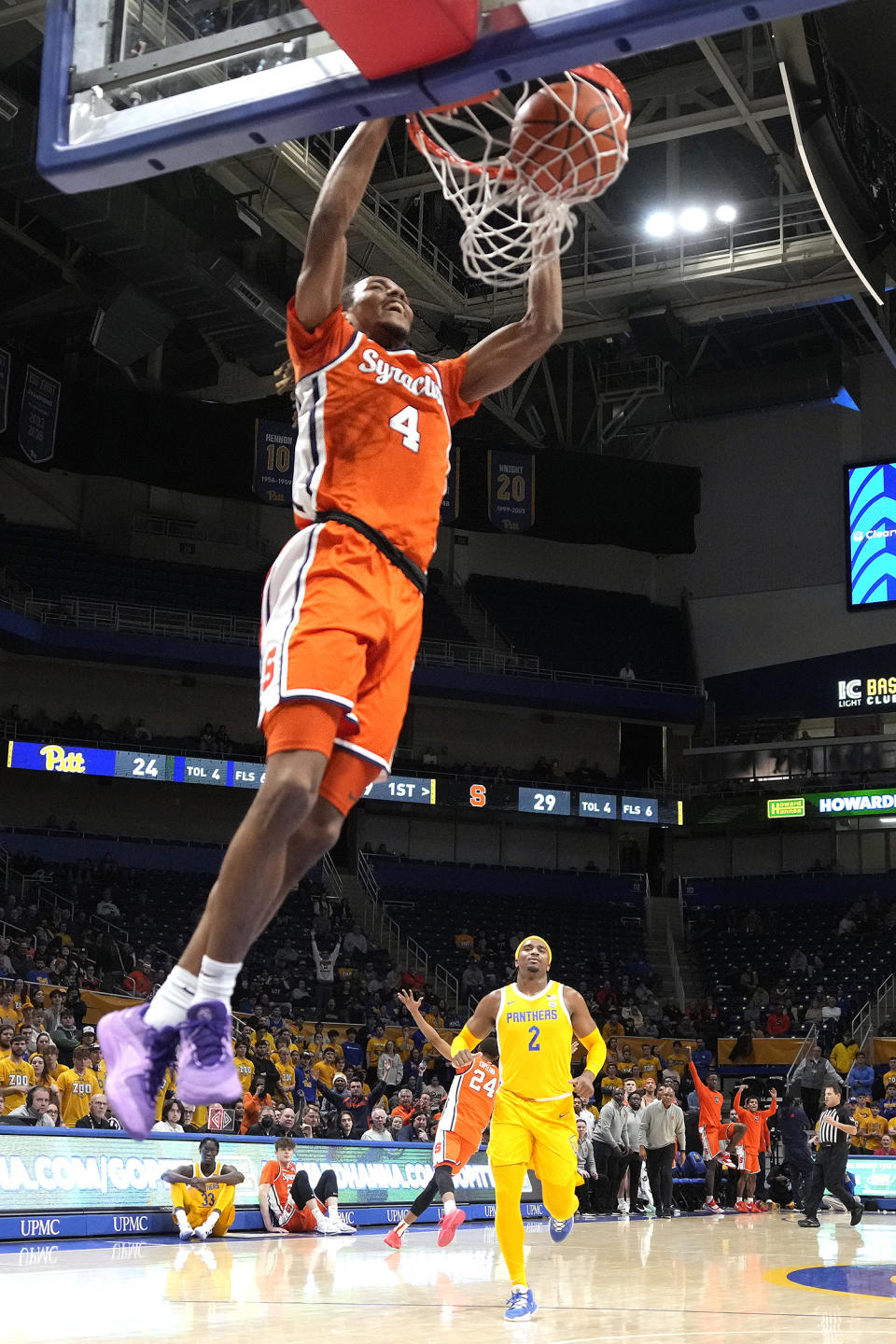 Syracuse's Chris Bell dunks against Pittsburgh on a breakaway during the first half of an NCAA college basketball game in Pittsburgh on Tuesday, Jan. 16, 2024. (AP Photo/Gene J. Puskar)