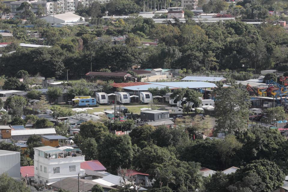 有棕地變成停泊露營車地點。蔡諾正指，不少棕地轉為做露營車停泊、水耕種植等用途，看似對環境無害，事實上污水、用電問題亦會破壞棕地。